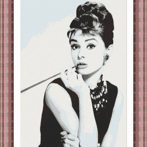 Patrones de punto de cruz de Audrey Hepburn
